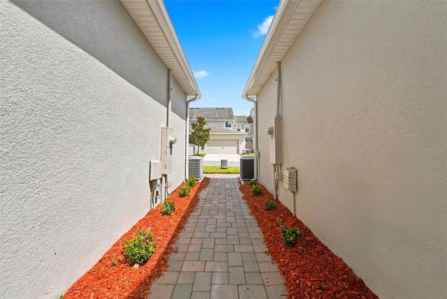 13736 SUMMERPORT VILLAGE PARKWAY, Windermere, FL 34786