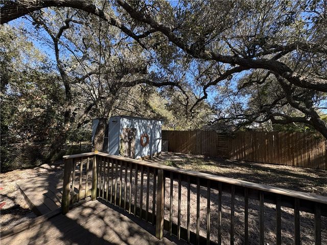 1612 Sammy Henderson St, Rockport, TX 78382