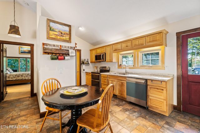310 Lakeview Drive, Sharps Chapel, TN 37866