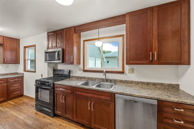 2640 5th Avenue, Cedar Rapids, IA 52403