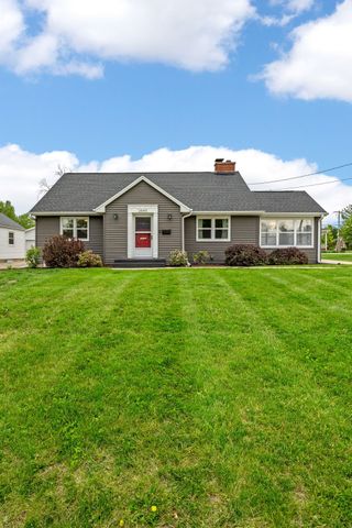 2640 5th Avenue, Cedar Rapids, IA 52403