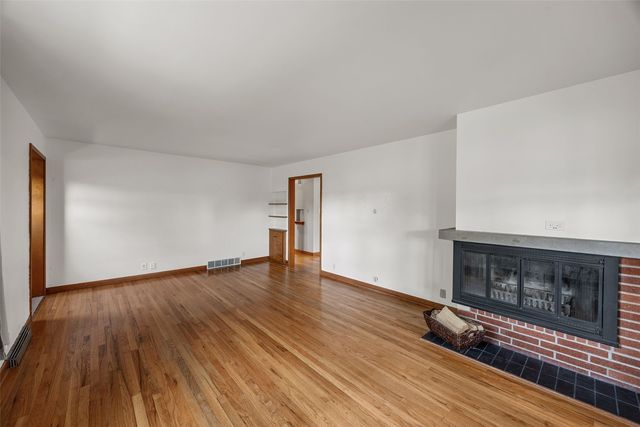 2640 5th Avenue, Cedar Rapids, IA 52403