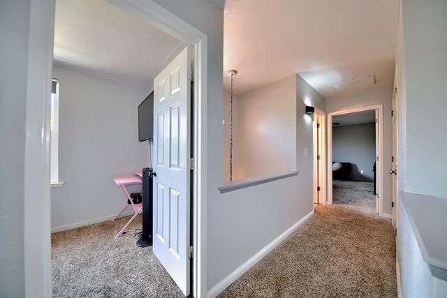 2165 Jenni Ln, Tracy, CA 95377