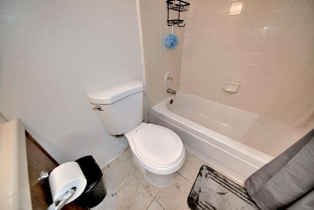 2165 Jenni Ln, Tracy, CA 95377