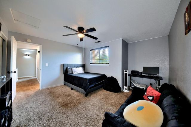 2165 Jenni Ln, Tracy, CA 95377