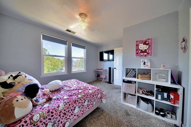 2165 Jenni Ln, Tracy, CA 95377