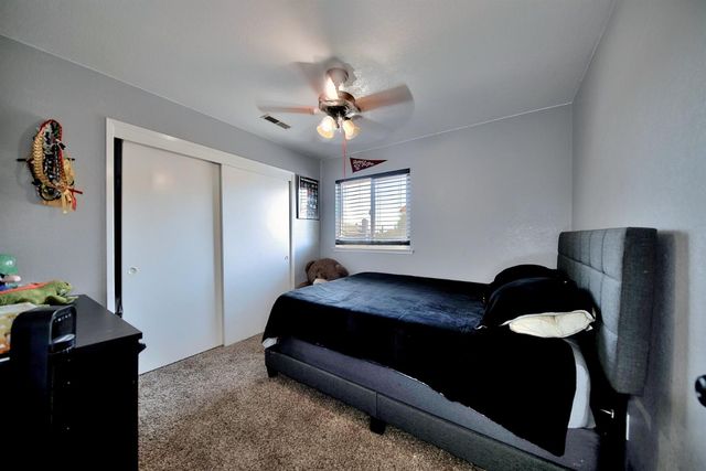 2165 Jenni Ln, Tracy, CA 95377