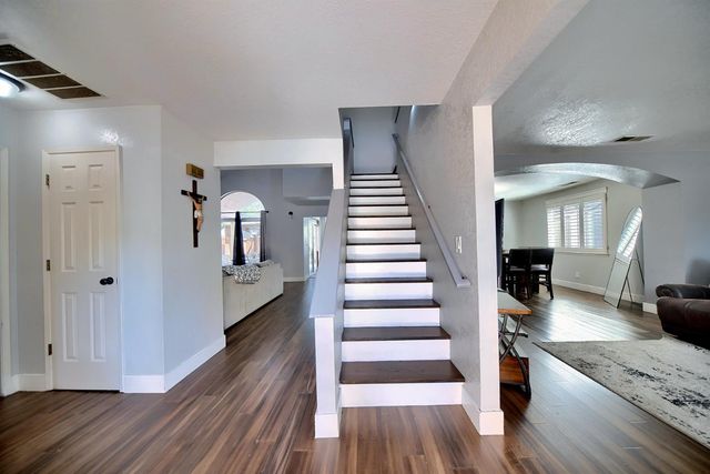 2165 Jenni Ln, Tracy, CA 95377