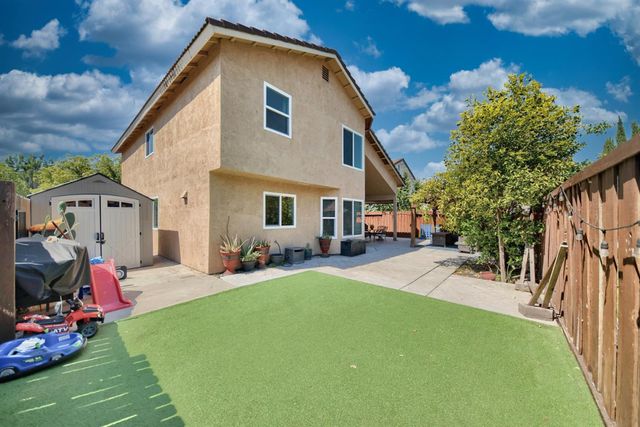2165 Jenni Ln, Tracy, CA 95377