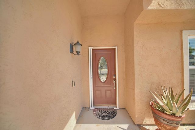 2165 Jenni Ln, Tracy, CA 95377