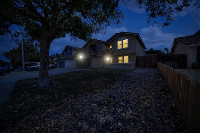 2165 Jenni Ln, Tracy, CA 95377