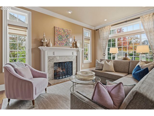 17367 BERGIS FARM Dr, Lake Oswego, OR 97034