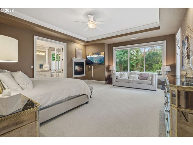 17367 BERGIS FARM Dr, Lake Oswego, OR 97034