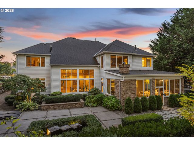 17367 BERGIS FARM Dr, Lake Oswego, OR 97034