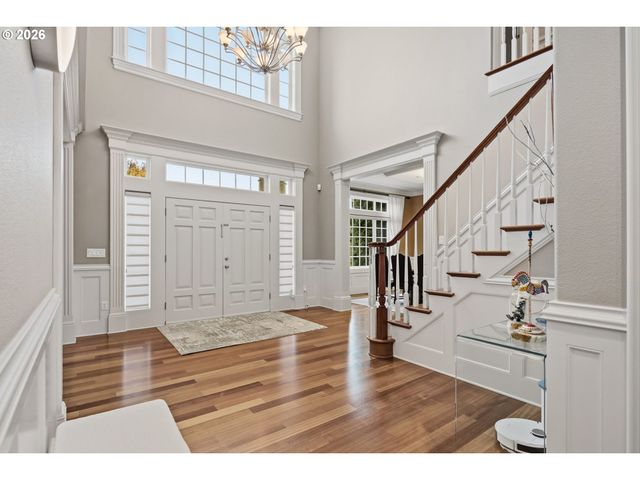 17367 BERGIS FARM Dr, Lake Oswego, OR 97034