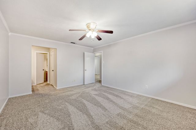 200 Connie Drive, Desoto, TX 75115