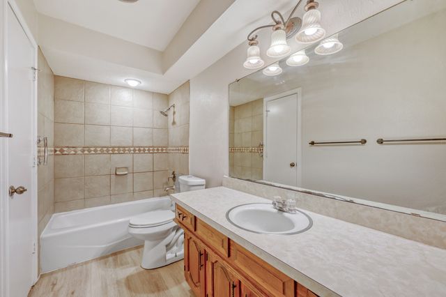 200 Connie Drive, Desoto, TX 75115