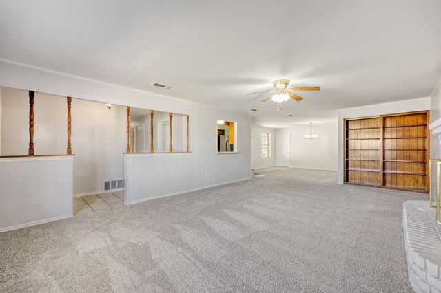 200 Connie Drive, Desoto, TX 75115