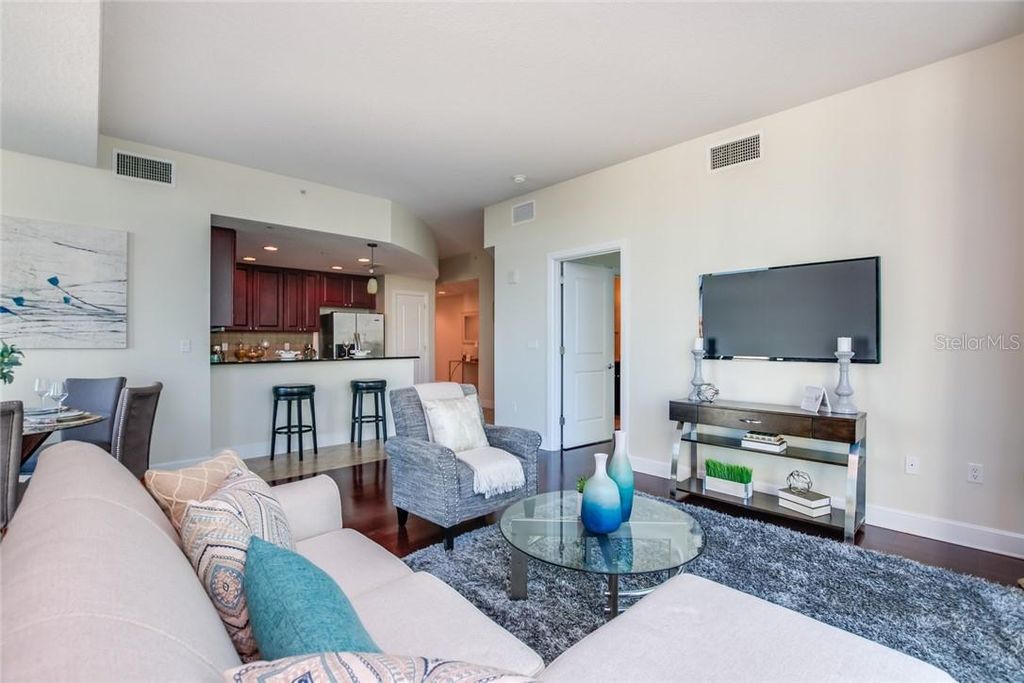 Image 11 of property listing at 101 S EOLA DRIVE 621, Orlando, FL 32801