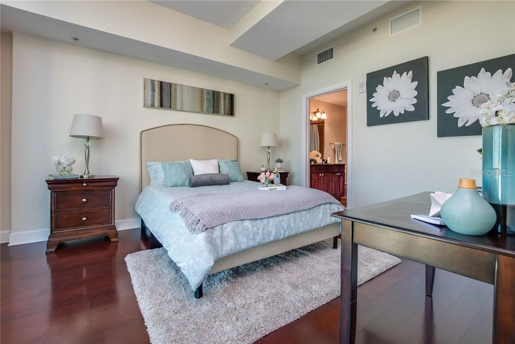 Image 16 of property listing at 101 S EOLA DRIVE 621, Orlando, FL 32801