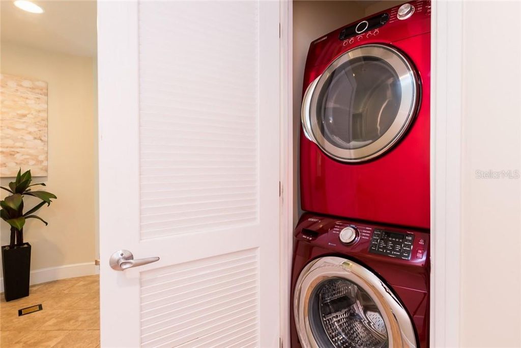 Image 25 of property listing at 101 S EOLA DRIVE 621, Orlando, FL 32801