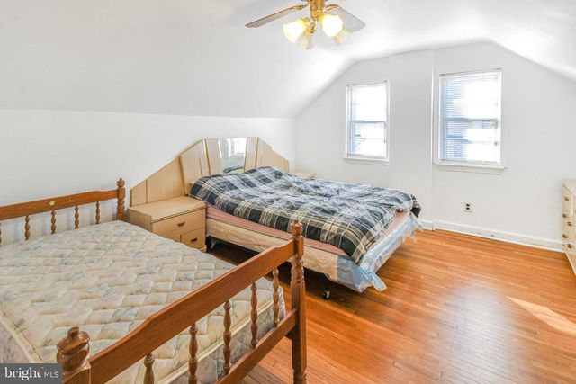 140 ROCKWOOD DR, Havertown, PA 19083