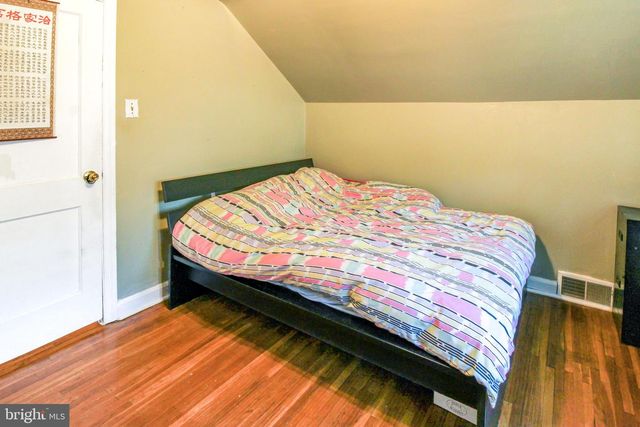 140 ROCKWOOD DR, Havertown, PA 19083