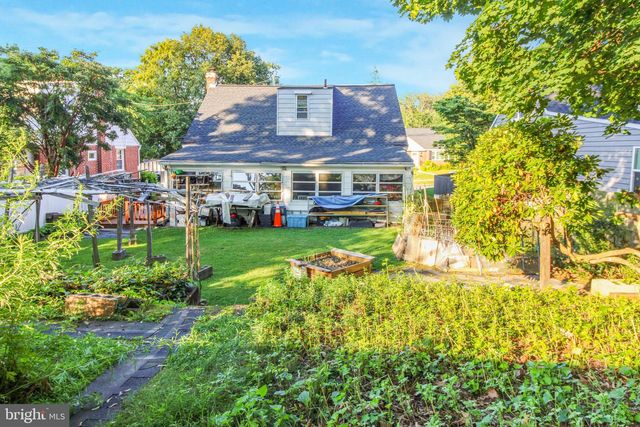 140 ROCKWOOD DR, Havertown, PA 19083
