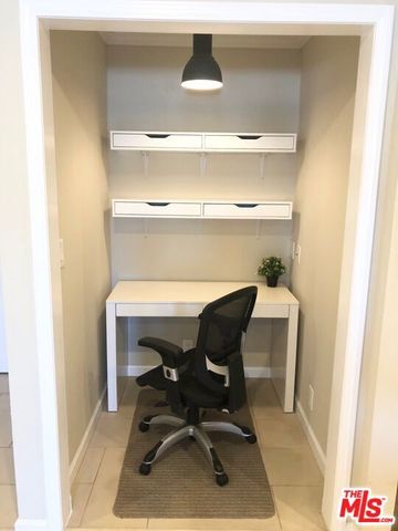 1250 N Kings Road 506, West Hollywood, CA 90069