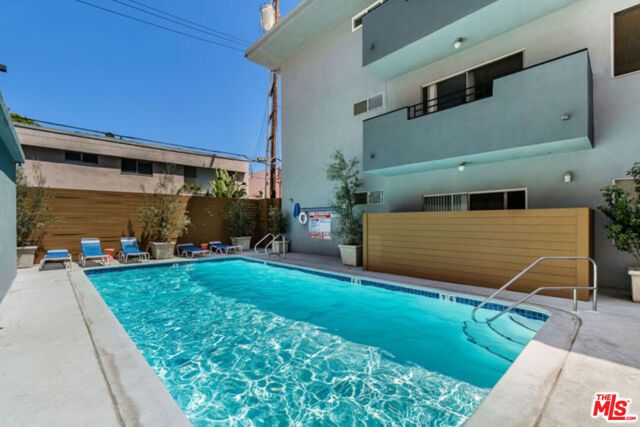 1250 N Kings Road 506, West Hollywood, CA 90069