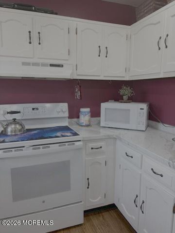 3 B Ironsides Drive, Whiting, NJ 08759