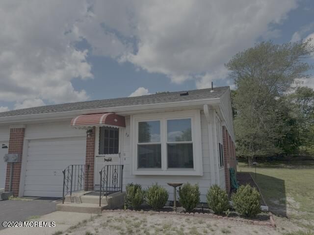 3 B Ironsides Drive, Whiting, NJ 08759