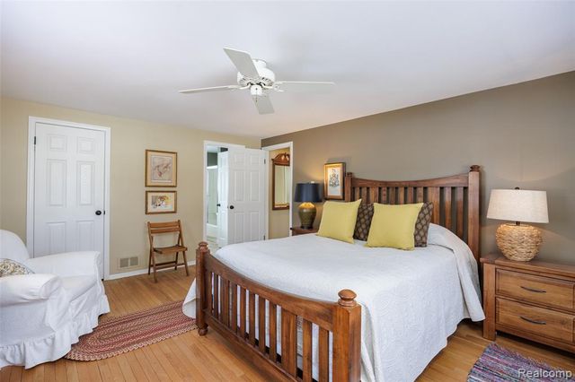 534 Westover Pass, Grand Blanc, MI 48439