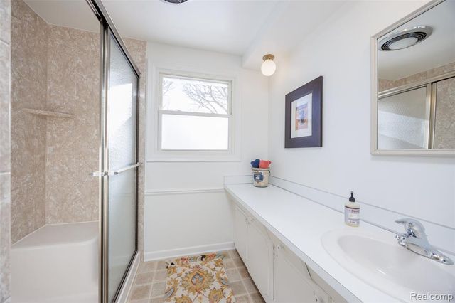 534 Westover Pass, Grand Blanc, MI 48439