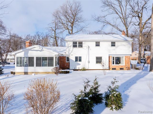 534 Westover Pass, Grand Blanc, MI 48439