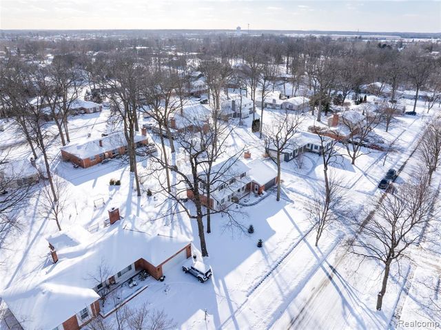 534 Westover Pass, Grand Blanc, MI 48439