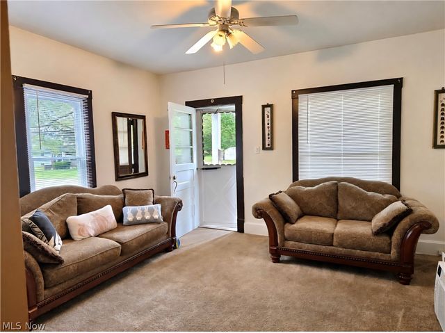 2446 Vestal Road, Youngstown, OH 44509