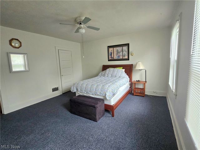2446 Vestal Road, Youngstown, OH 44509
