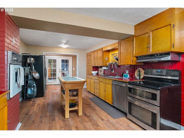 856 Ne 113TH Ave, Portland, OR 97220