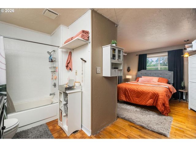 856 Ne 113TH Ave, Portland, OR 97220