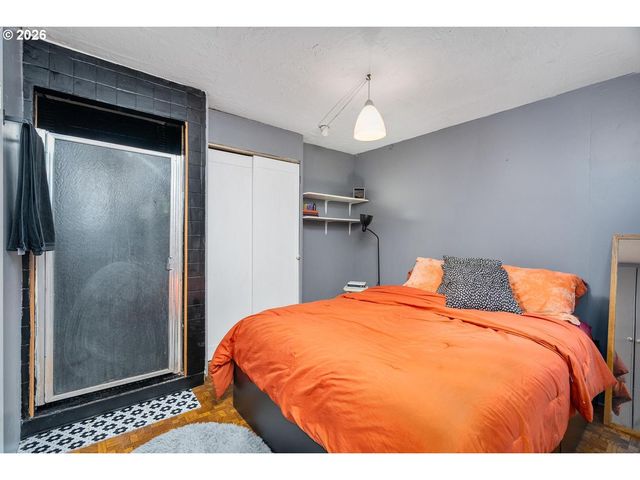 856 Ne 113TH Ave, Portland, OR 97220