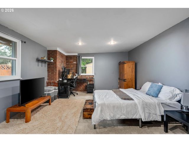 856 Ne 113TH Ave, Portland, OR 97220