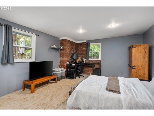 856 Ne 113TH Ave, Portland, OR 97220