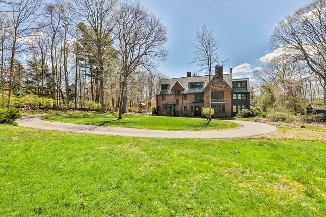 341 Highland St, Milton, MA 02186