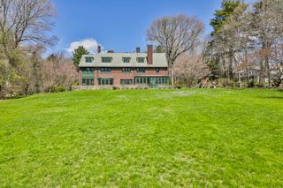 341 Highland St, Milton, MA 02186
