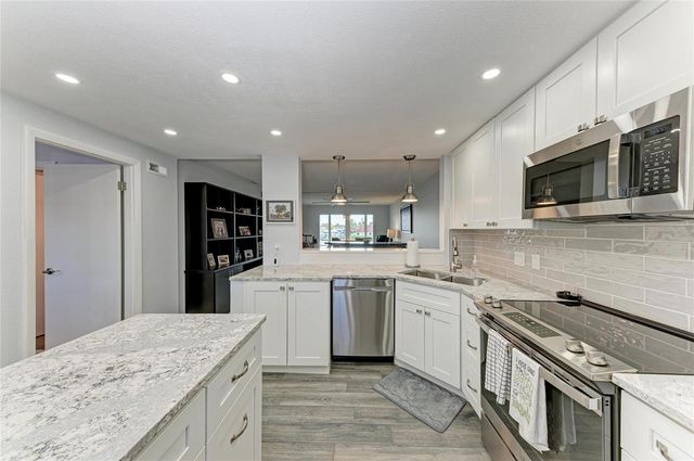 250 SANTA MARIA STREET 219, Venice, FL 34285