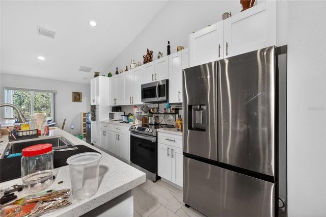 2851 PALM AVENUE, Indian Lake Estates, FL 33855