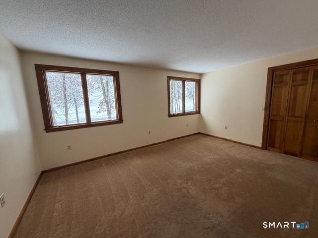 5 Cantlewood Drive, Somers, CT 06071