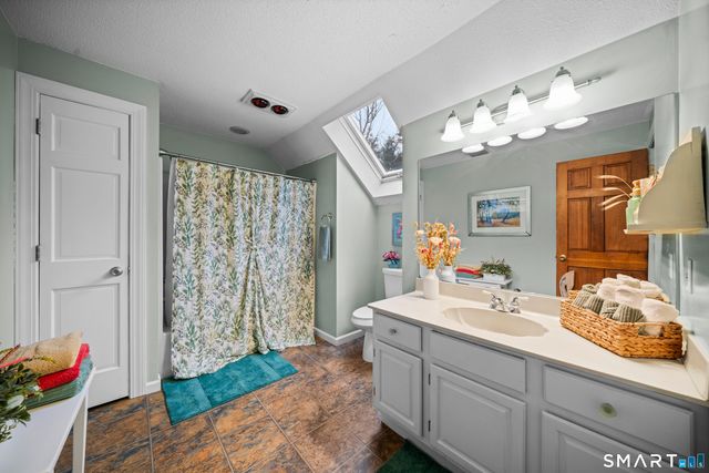 5 Cantlewood Drive, Somers, CT 06071