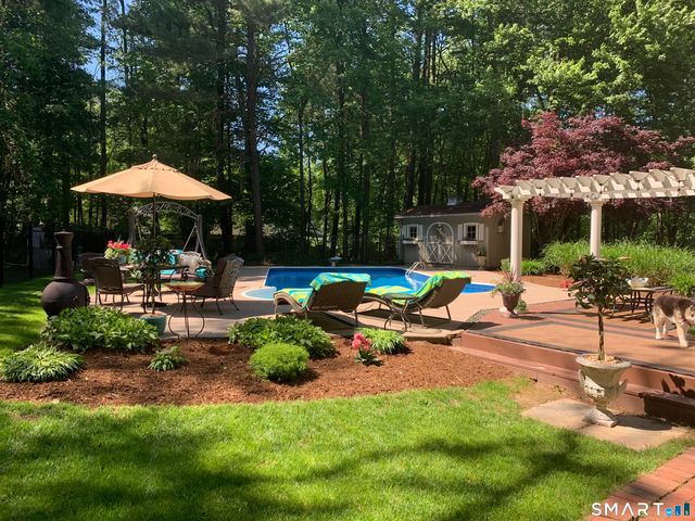 5 Cantlewood Drive, Somers, CT 06071